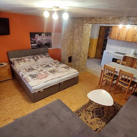 Privat 498 Hotel Lúčky Buitenkant foto