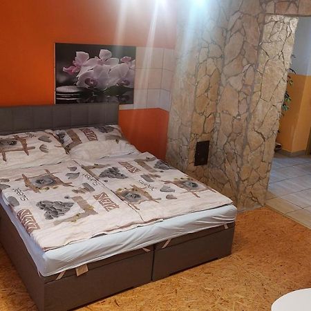 Privat 498 Hotel Lúčky Buitenkant foto
