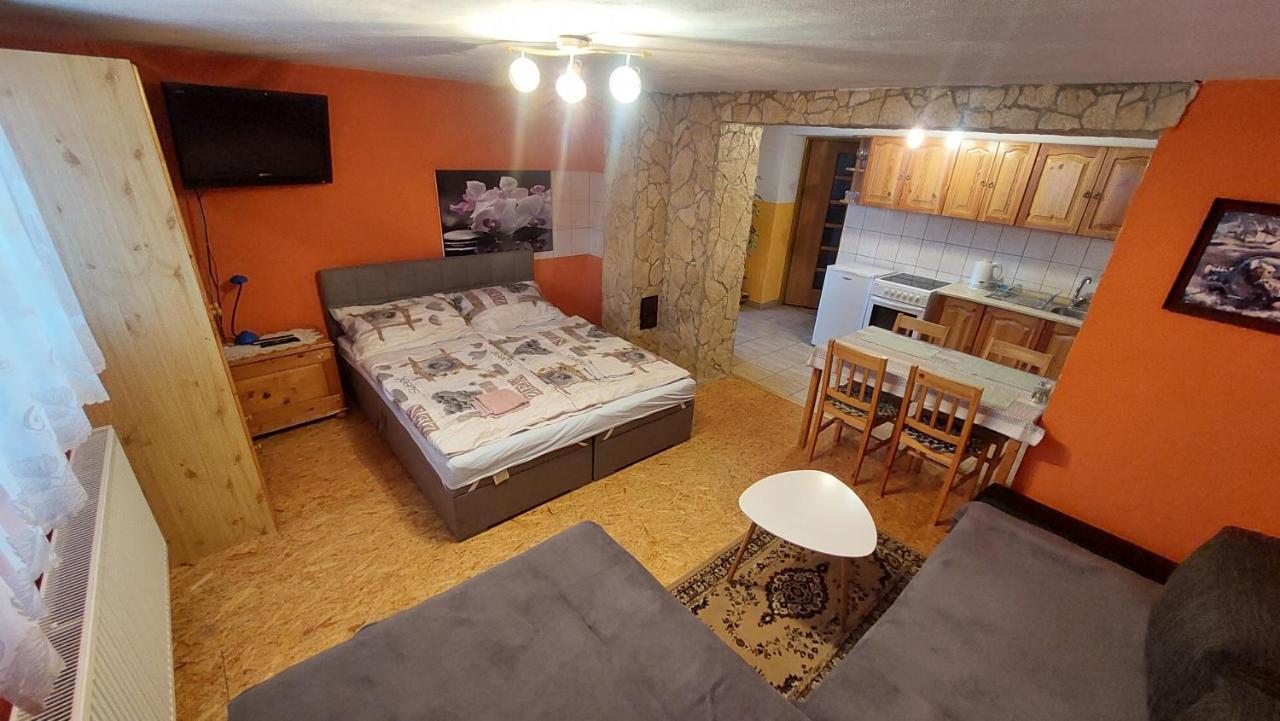 Privat 498 Hotel Lúčky Buitenkant foto